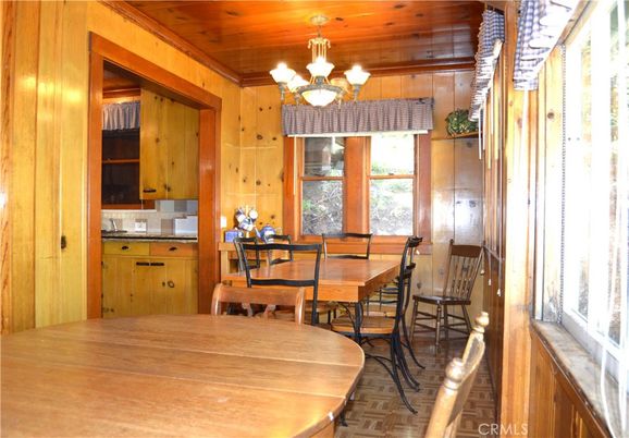 Chandelier, Dining room, Interior, Wooden Ceilings, Wood Texture Flooring, Wooden Walls