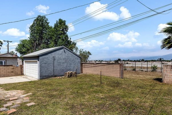 Backyard, Detached Garage, Exterior
