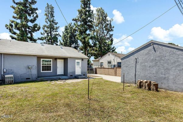 Backyard, Exterior