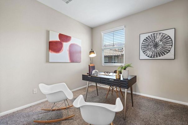 Home Office, Interior