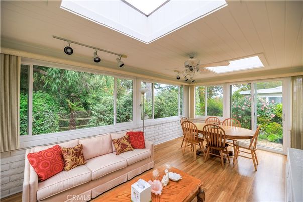 Dining room, Interior, Sun Room, Wood Texture Flooring