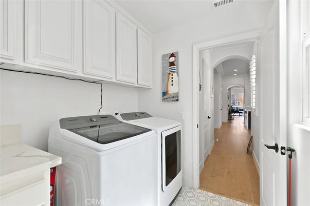 Interior, Recessed Lighting, Utility Closets, Washer, Wood Texture Flooring