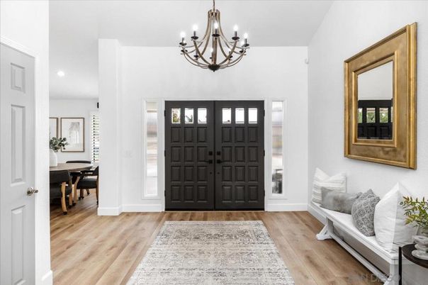 Chandelier, Dining room, Interior, Recessed Lighting, Wood Texture Flooring