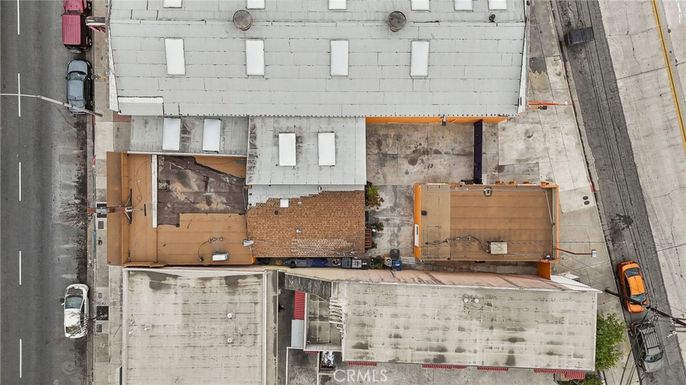 Exterior, Drone