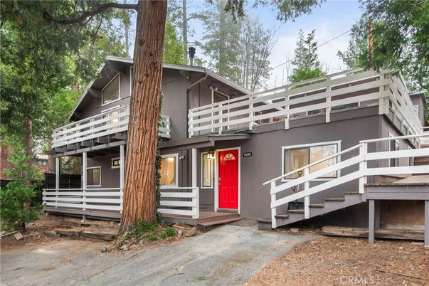 Exterior, Facade, None