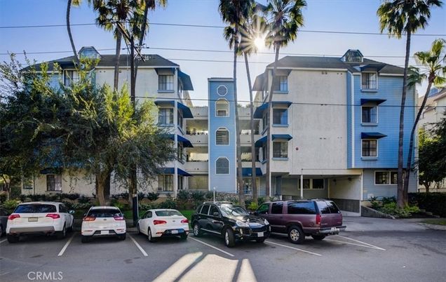 Exterior, Facade, Condo Building