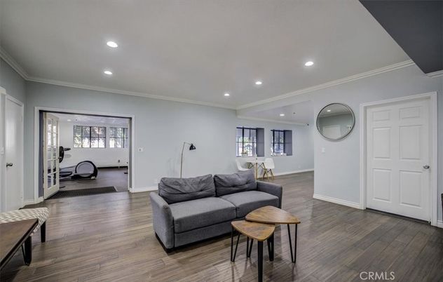 Fitness Equipment, Interior, Recessed Lighting, Wood Texture Flooring