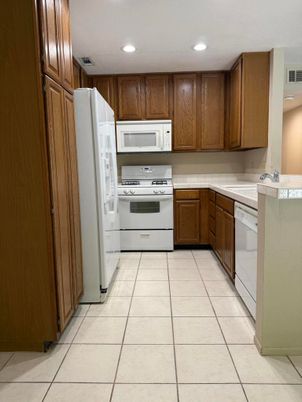 Interior, Kitchen, Recessed Lighting