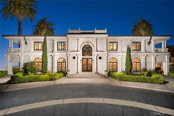 Exterior, Facade, French Provincial