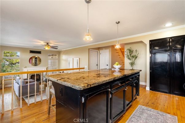 Interior, Pendant Lights, Recessed Lighting, Wood Texture Flooring