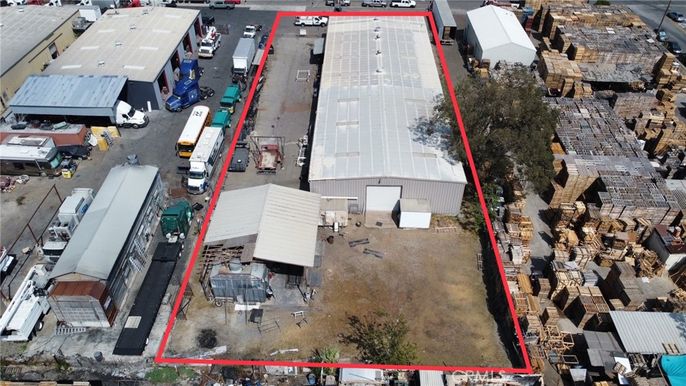 Exterior, Drone