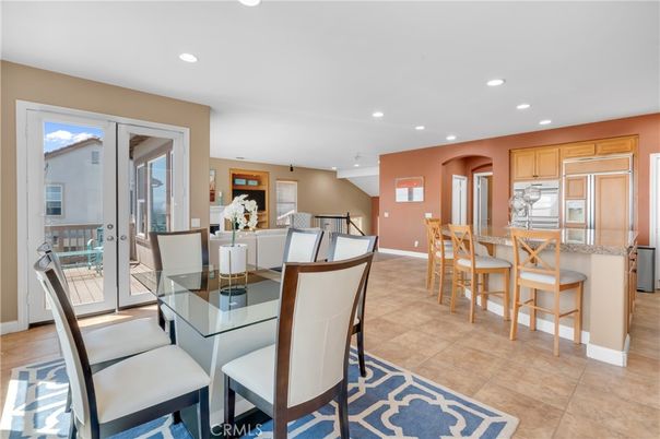 Dining room, Interior, Kitchen, Recessed Lighting