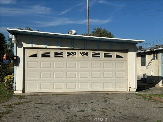 Detached Garage, Exterior