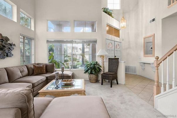 Interior, Living room, Pendant Lights