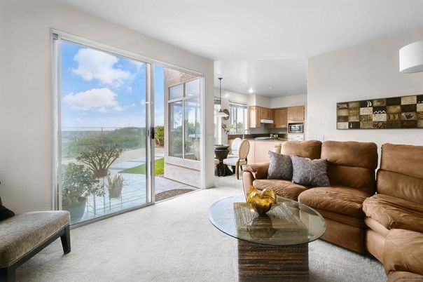 Interior, Kitchen, Living room, Pendant Lights, Recessed Lighting, Stainless Steel Appliances