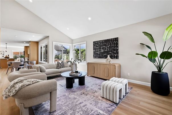 Dining room, Interior, Living room, Pendant Lights, Recessed Lighting, Wood Texture Flooring