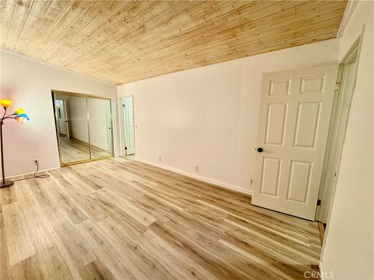 Empty room, Interior, Wooden Ceilings, Wood Texture Flooring