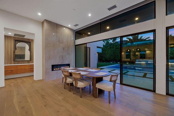 Dining room, Fireplace, Interior, Recessed Lighting, Wood Texture Flooring