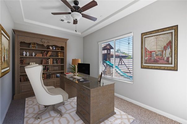 Home Office, Interior
