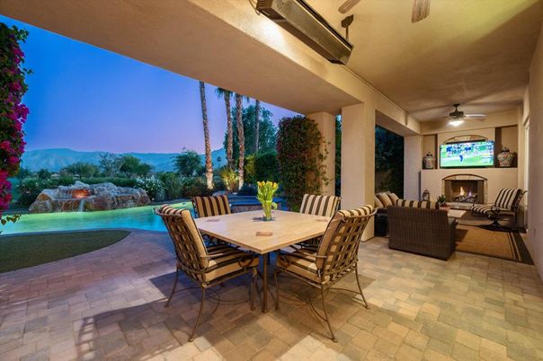 Exterior, Fireplace, Pool