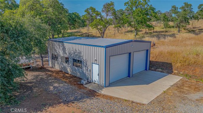 Detached Garage, Exterior