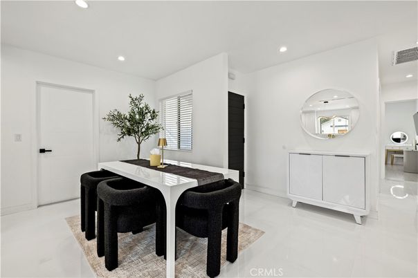 Dining room, Interior, Recessed Lighting