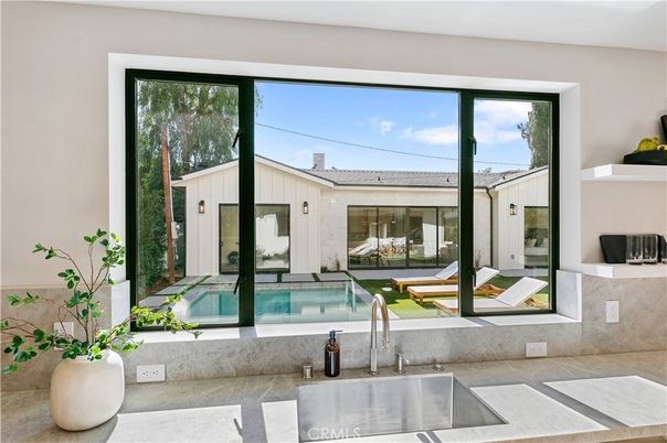 Fireplace, Interior, Pool