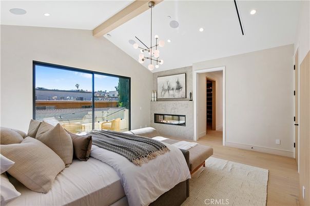Bedroom, Fireplace, Interior, Pendant Lights, Recessed Lighting, Wood Texture Flooring