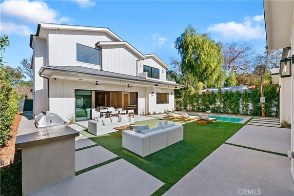Backyard, Exterior, Pool