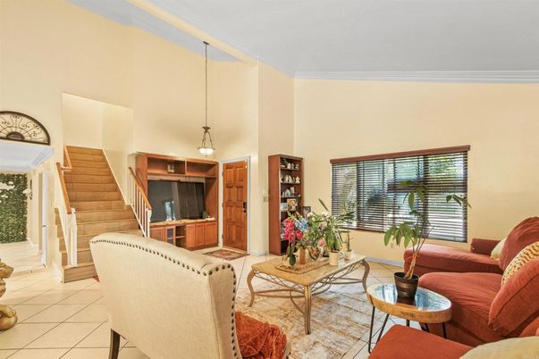 Interior, Living room, Pendant Lights