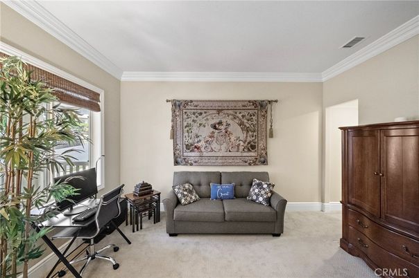 Home Office, Interior