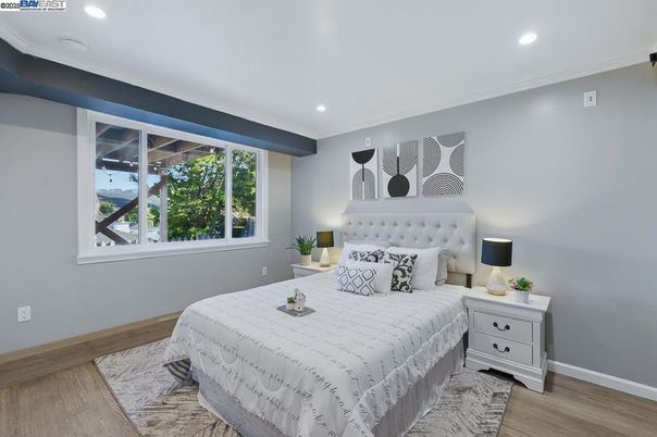 Bedroom, Interior, Recessed Lighting, Wood Texture Flooring