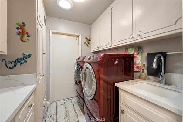 Interior, Recessed Lighting, Washer