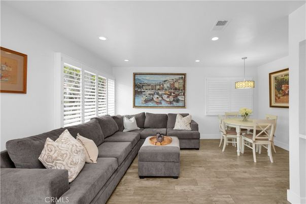 Dining room, Interior, Living room, Pendant Lights, Recessed Lighting, Wood Texture Flooring