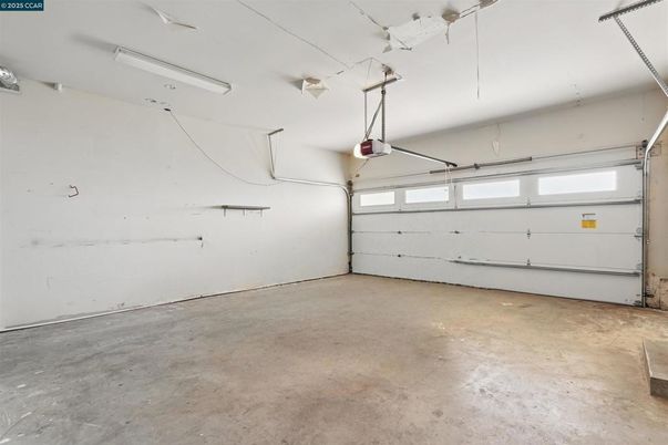 Garage, Interior