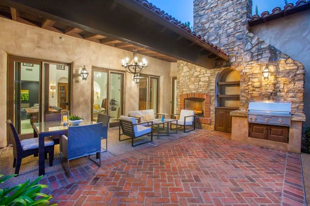 Exterior, Fireplace