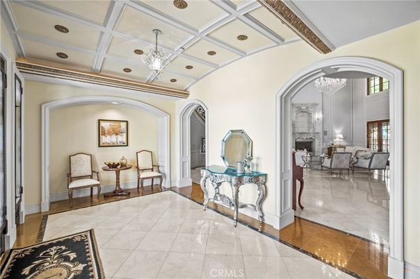 Interior, Living room, Pendant Lights, Recessed Lighting