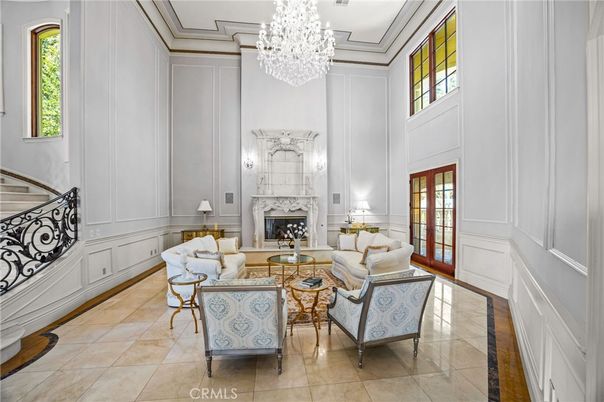 Chandelier, Fireplace, Interior, Living room