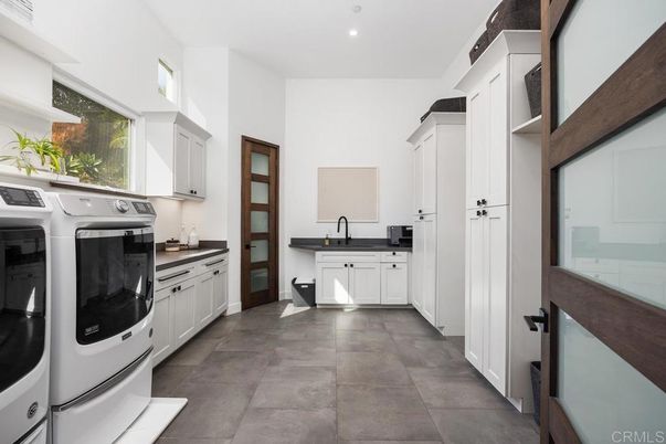 Interior, Recessed Lighting, Washer