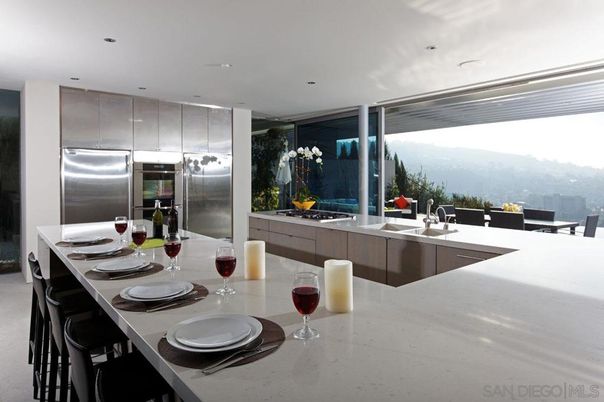 Dining room, Interior, Kitchen, Recessed Lighting, Stainless Steel Appliances