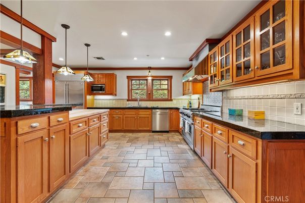 Interior, Kitchen, Pendant Lights, Recessed Lighting, Stainless Steel Appliances