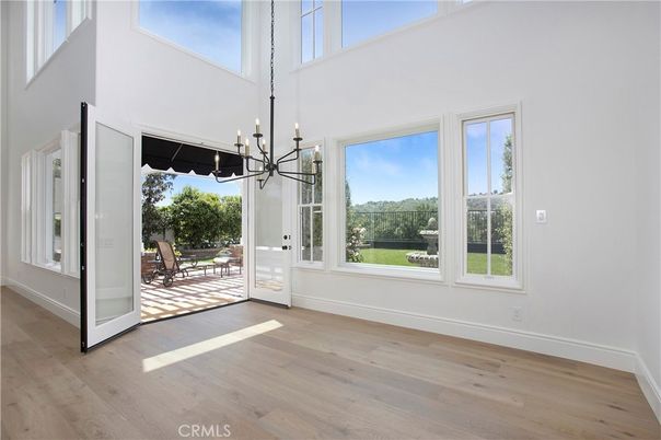 Interior, Pendant Lights, Wood Texture Flooring