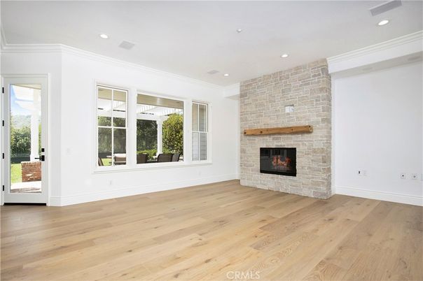 Interior, Pendant Lights, Wood Texture Flooring