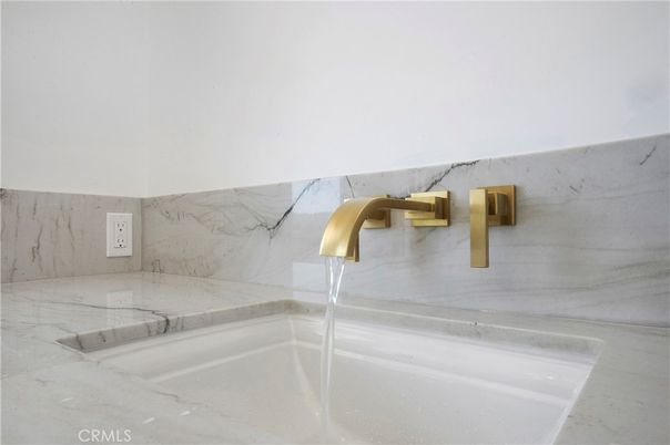 Bathroom, Free Standing Baths, Interior, Marble Walls, Recessed Lighting