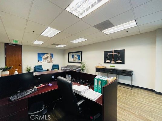 Home Office, Interior, Recessed Lighting, Wood Texture Flooring