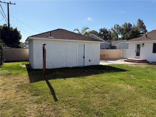 Backyard, Exterior