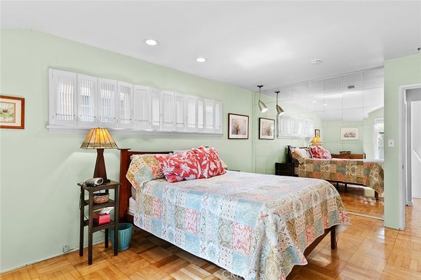 Bedroom, Interior, Pendant Lights, Recessed Lighting, Wood Texture Flooring