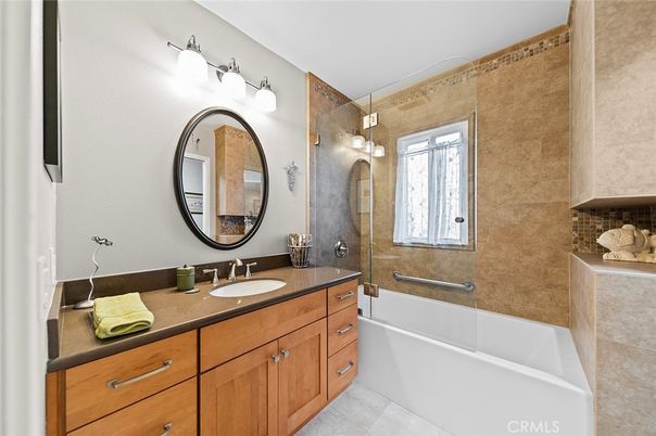 Bathroom, Dual Sink Vanities, Free Standing Baths, Interior