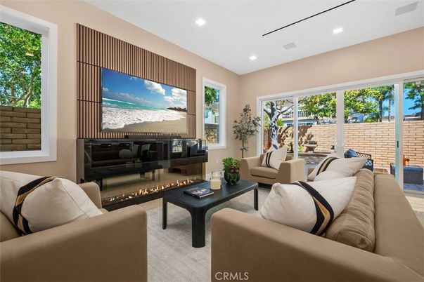 Fireplace, Interior, Living room, Recessed Lighting