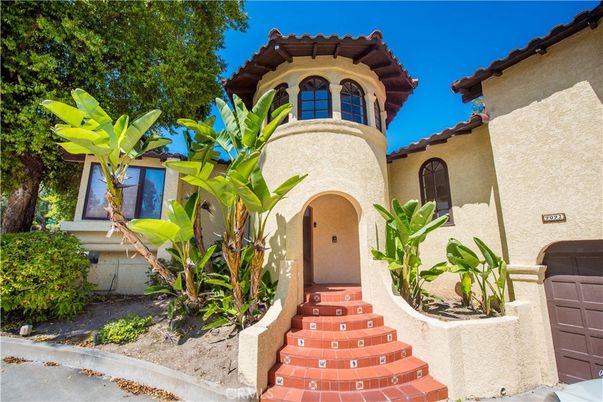 Exterior, Facade, Spanish Mediterranean